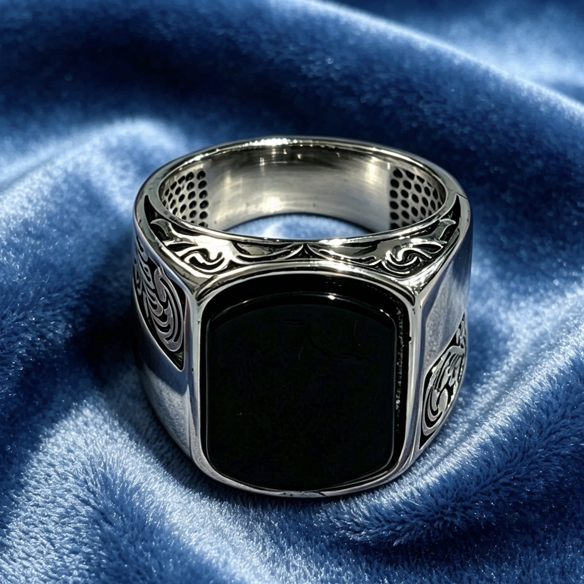 Onyx Ring